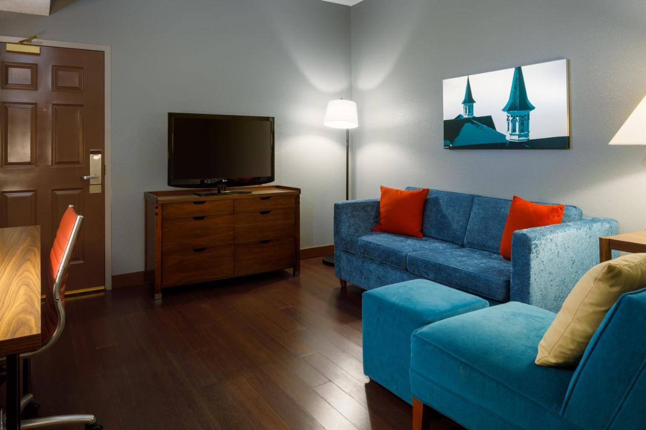 Four Points By Sheraton Louisville Airport Esterno foto