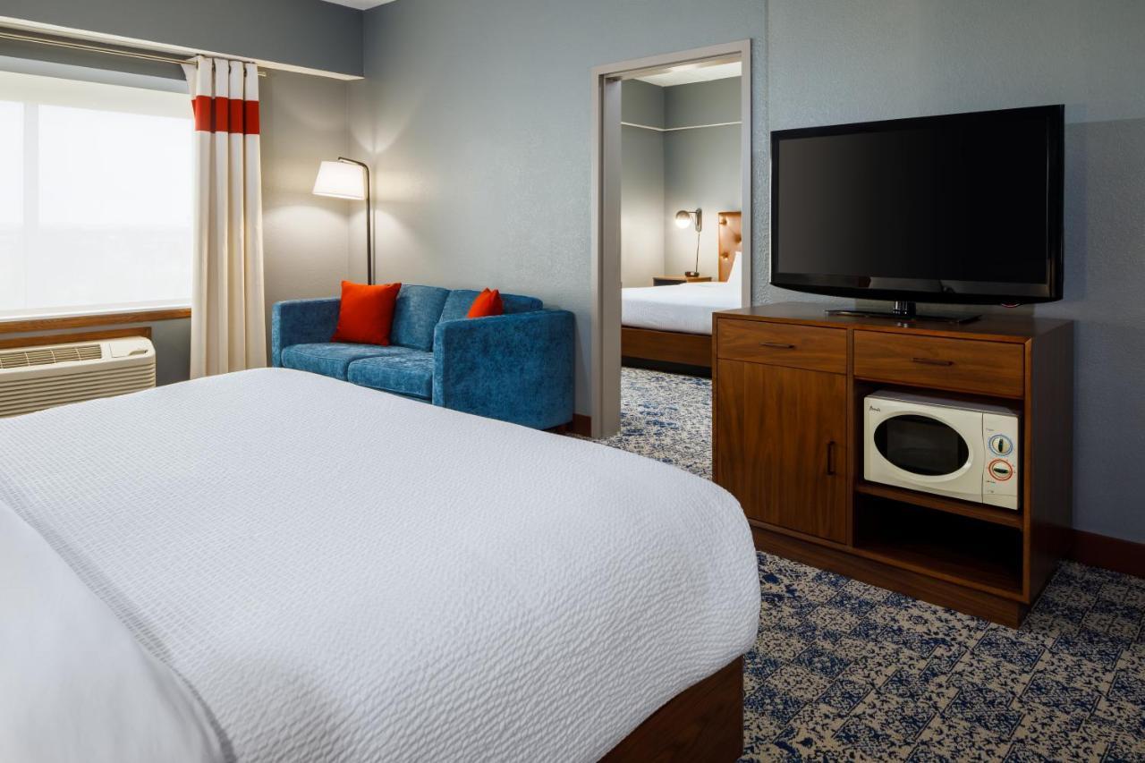 Four Points By Sheraton Louisville Airport Esterno foto