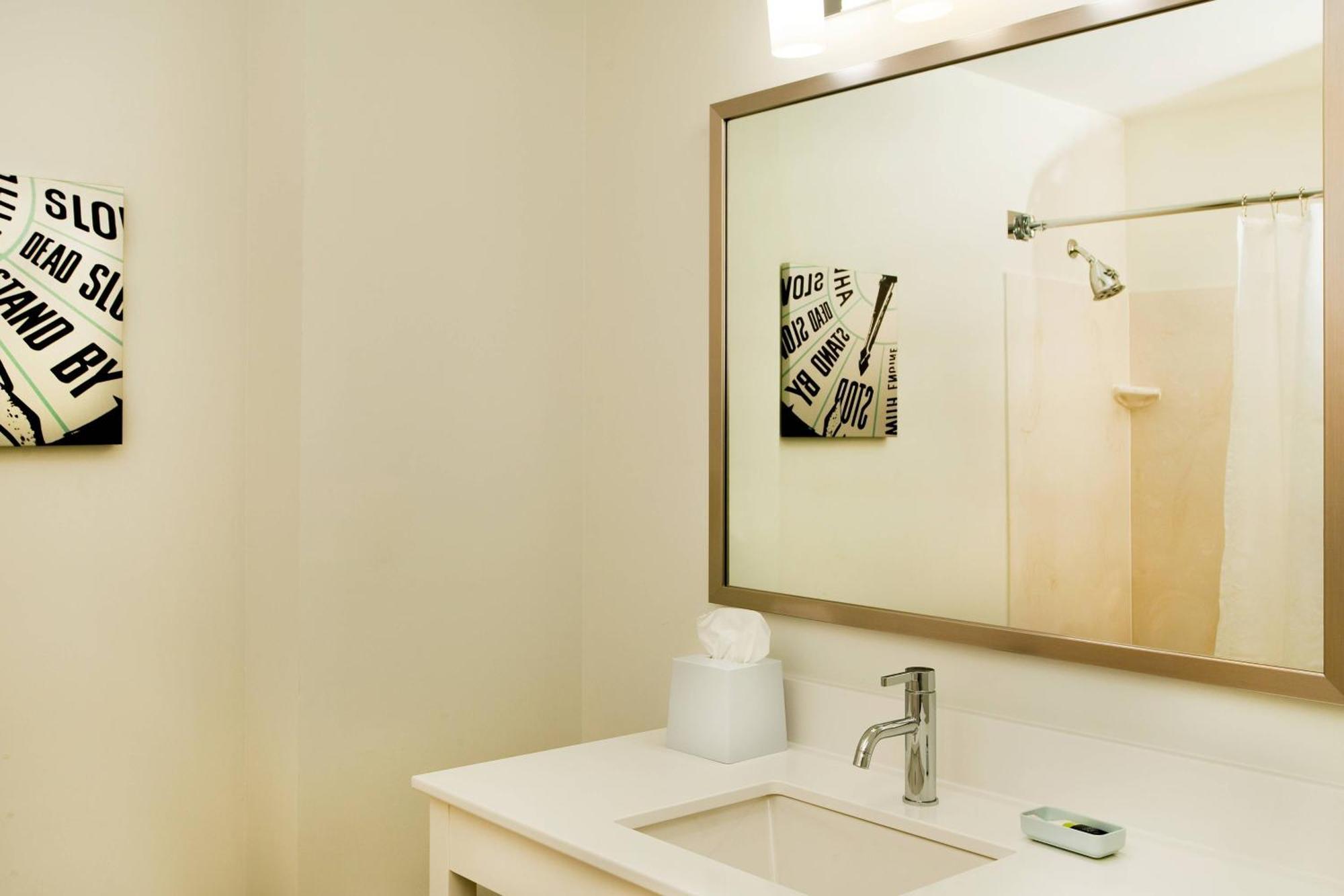 Four Points By Sheraton Louisville Airport Esterno foto