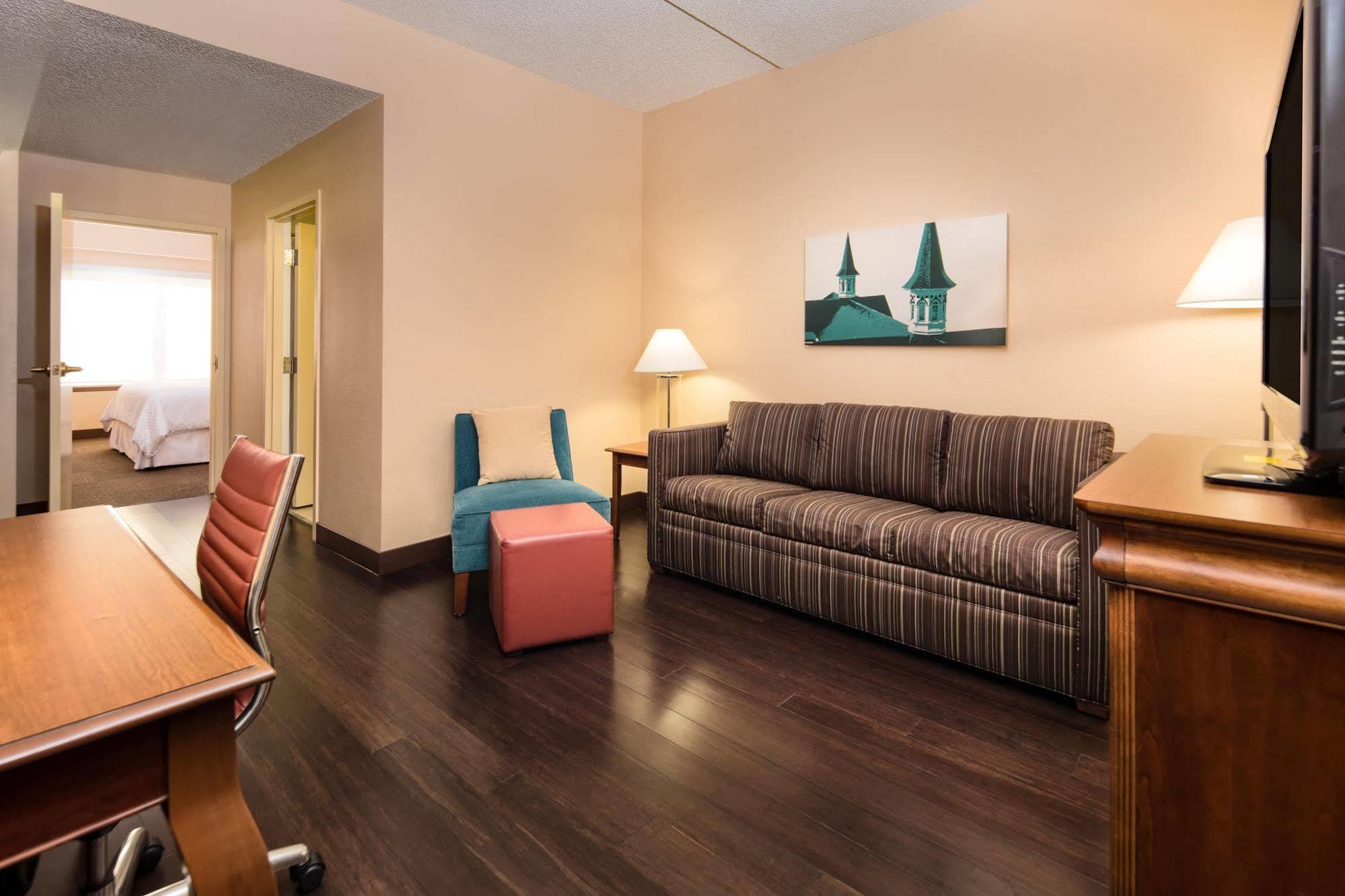 Four Points By Sheraton Louisville Airport Esterno foto
