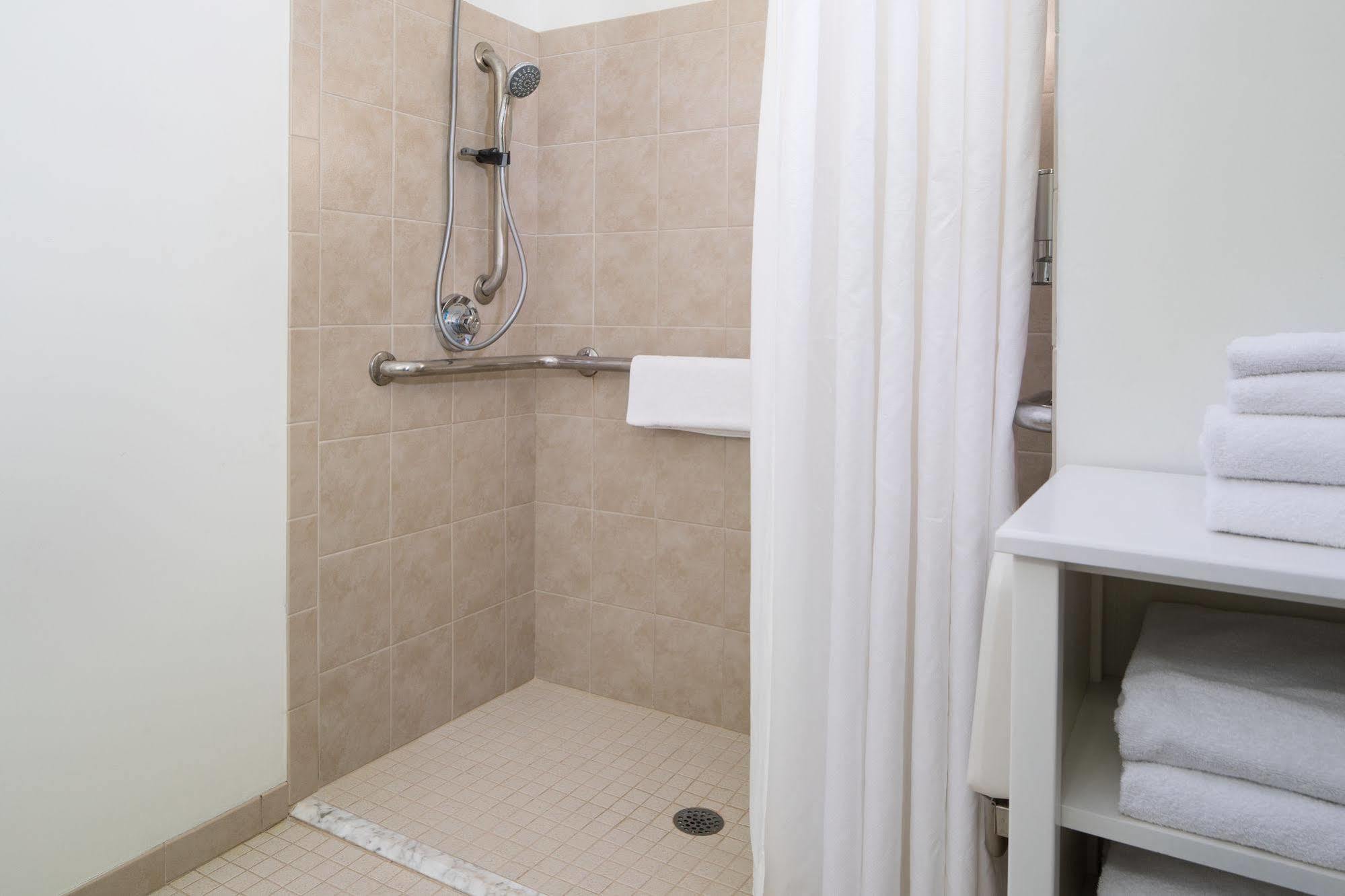 Four Points By Sheraton Louisville Airport Esterno foto