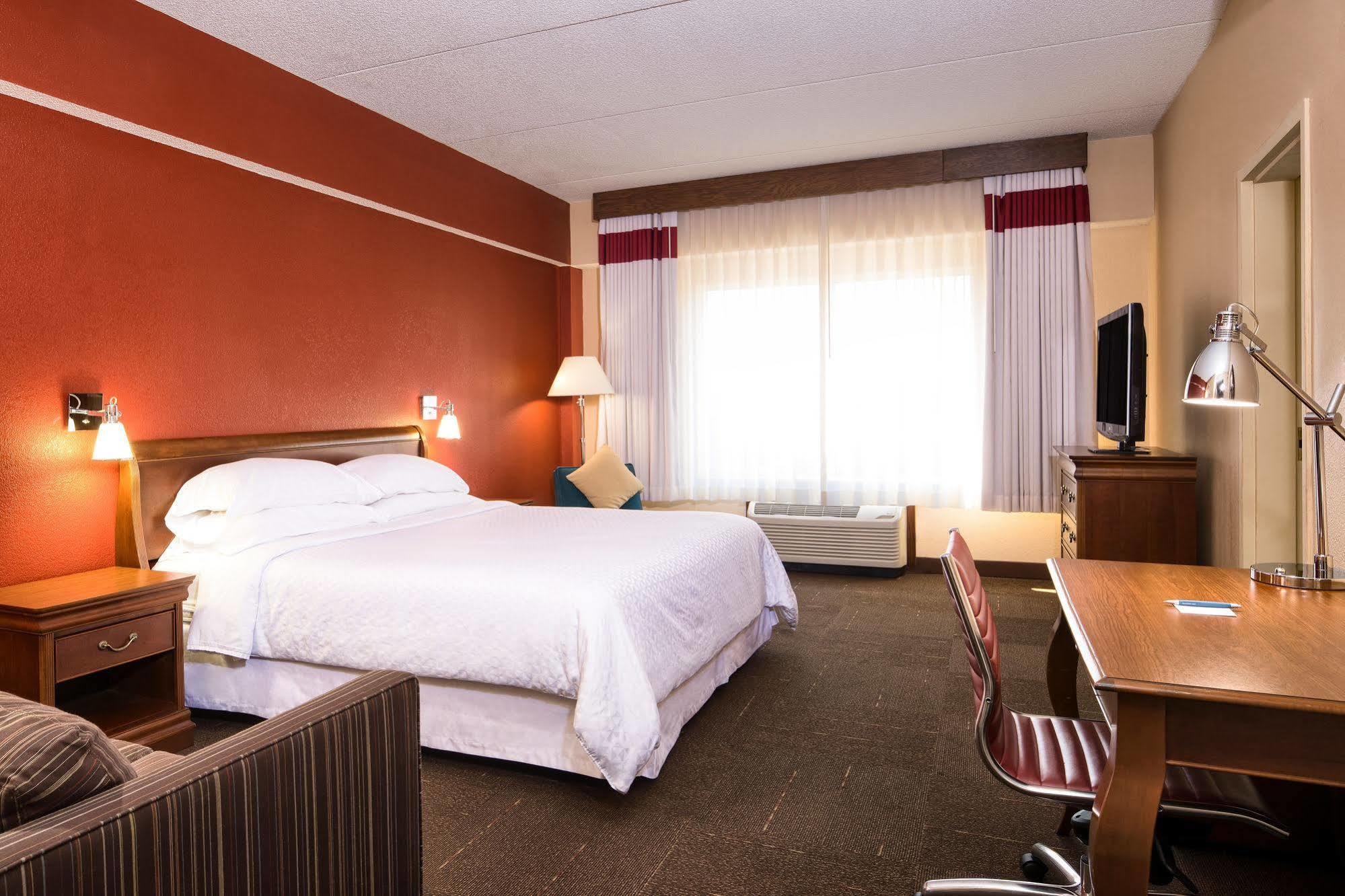 Four Points By Sheraton Louisville Airport Esterno foto